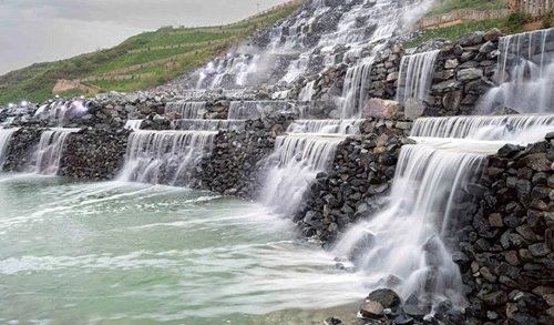 Hanging Gardens Waterfall