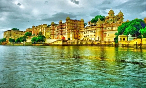 Pichola Lake