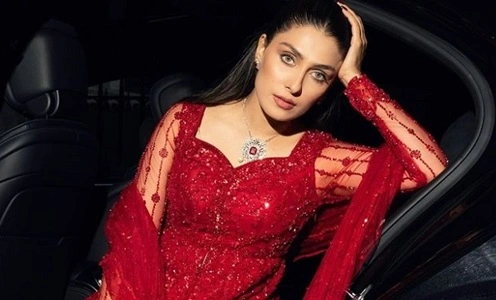 Ayeza Khan