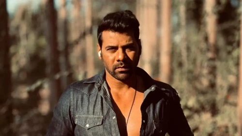 Shabir Ahluwalia