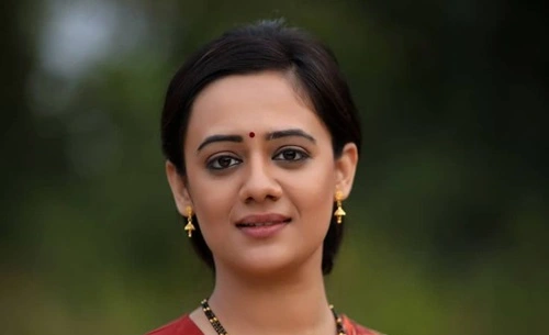 Spruha Joshi