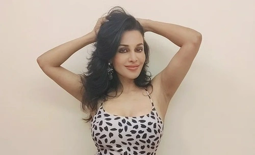 Flora Saini