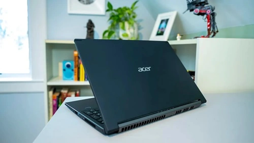 Acer Aspire 7