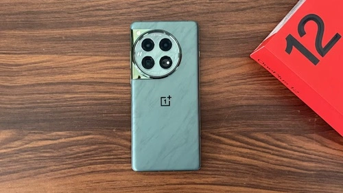 OnePlus 12